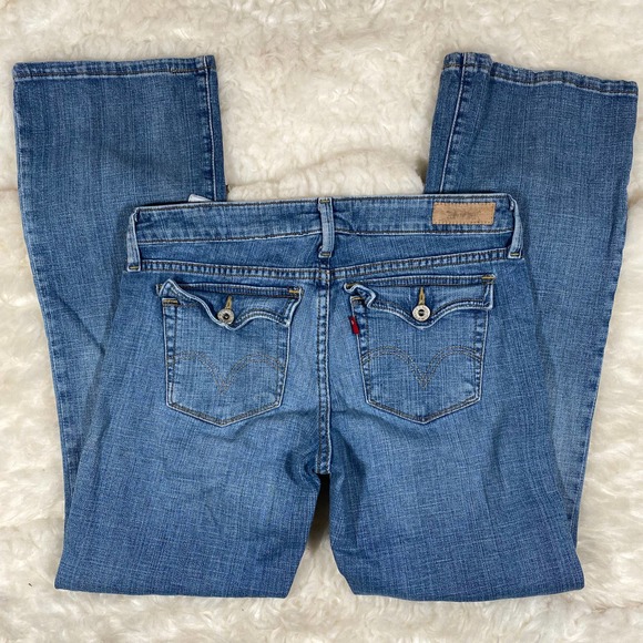 Levi's Woman's Low Boot Cut 545 Regular Wash Jeans Sz 6 - Picture 3 of 9